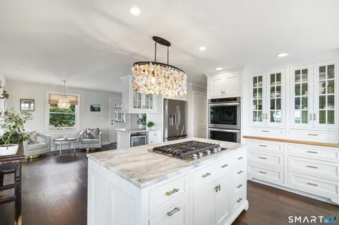 $1,289,000 | 18 Sailors Lane, Milford, CT 06460