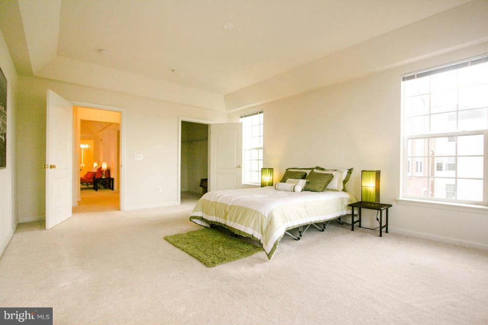 7305 Brookview Road, Unit 307 Elkridge, MD 21075 - Photo 17 of 29 Bedroom (Master) 3