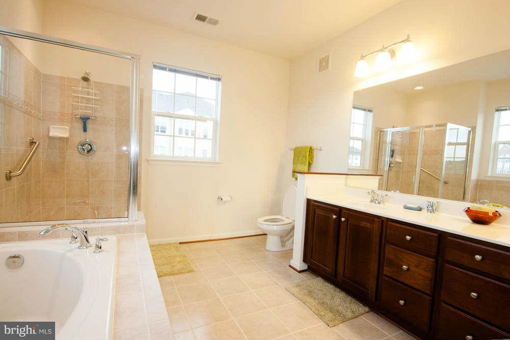 7305 Brookview Road, Unit 307 Elkridge, MD 21075 - Photo 20 of 29 Bath (Master) 2