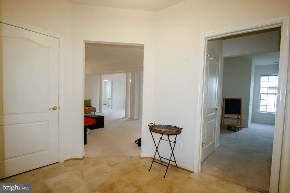 7305 Brookview Road, Unit 307 Elkridge, MD 21075 - Photo 10 of 29 Entrance Foyer
