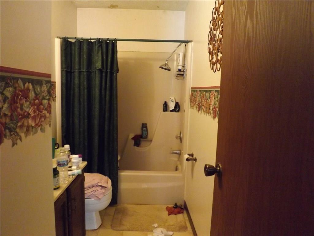 367 Yorktown Road Greenwood, IN 46142 - Photo 15 of 21 Gallery Image 15