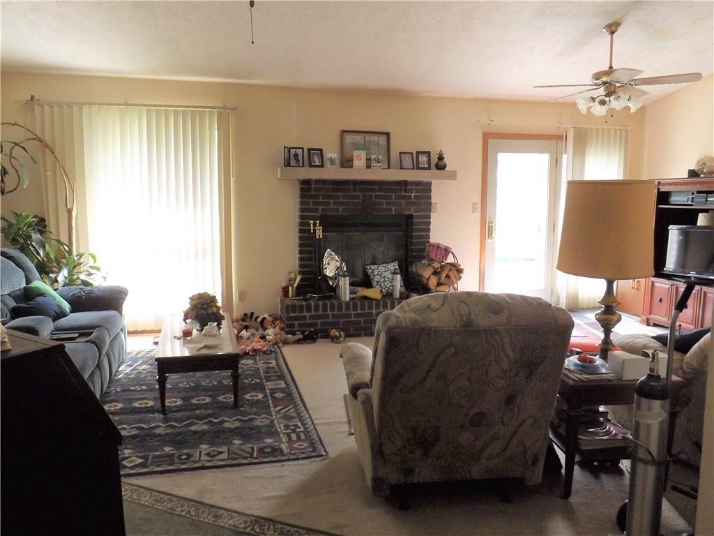 367 Yorktown Road Greenwood, IN 46142 - Photo 5 of 21 Gallery Image 5