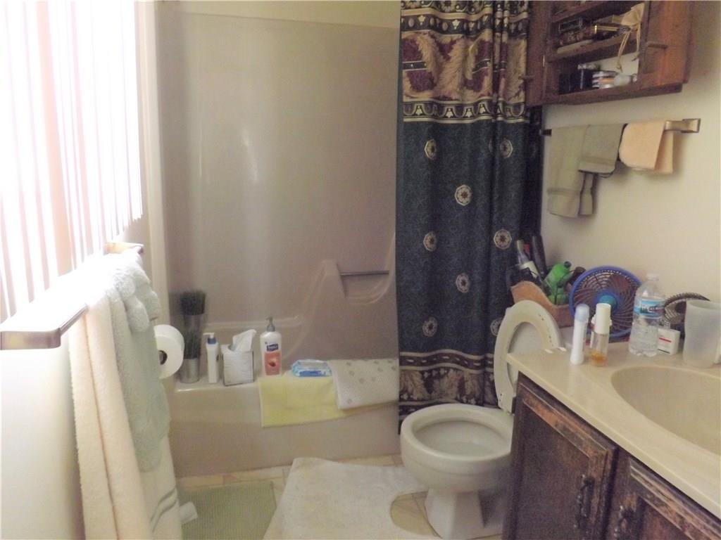 367 Yorktown Road Greenwood, IN 46142 - Photo 7 of 21 Gallery Image 7