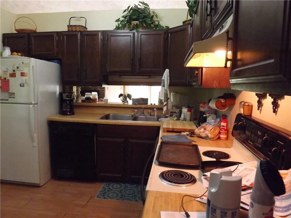 367 Yorktown Road Greenwood, IN 46142 - Photo 10 of 21 Gallery Image 10