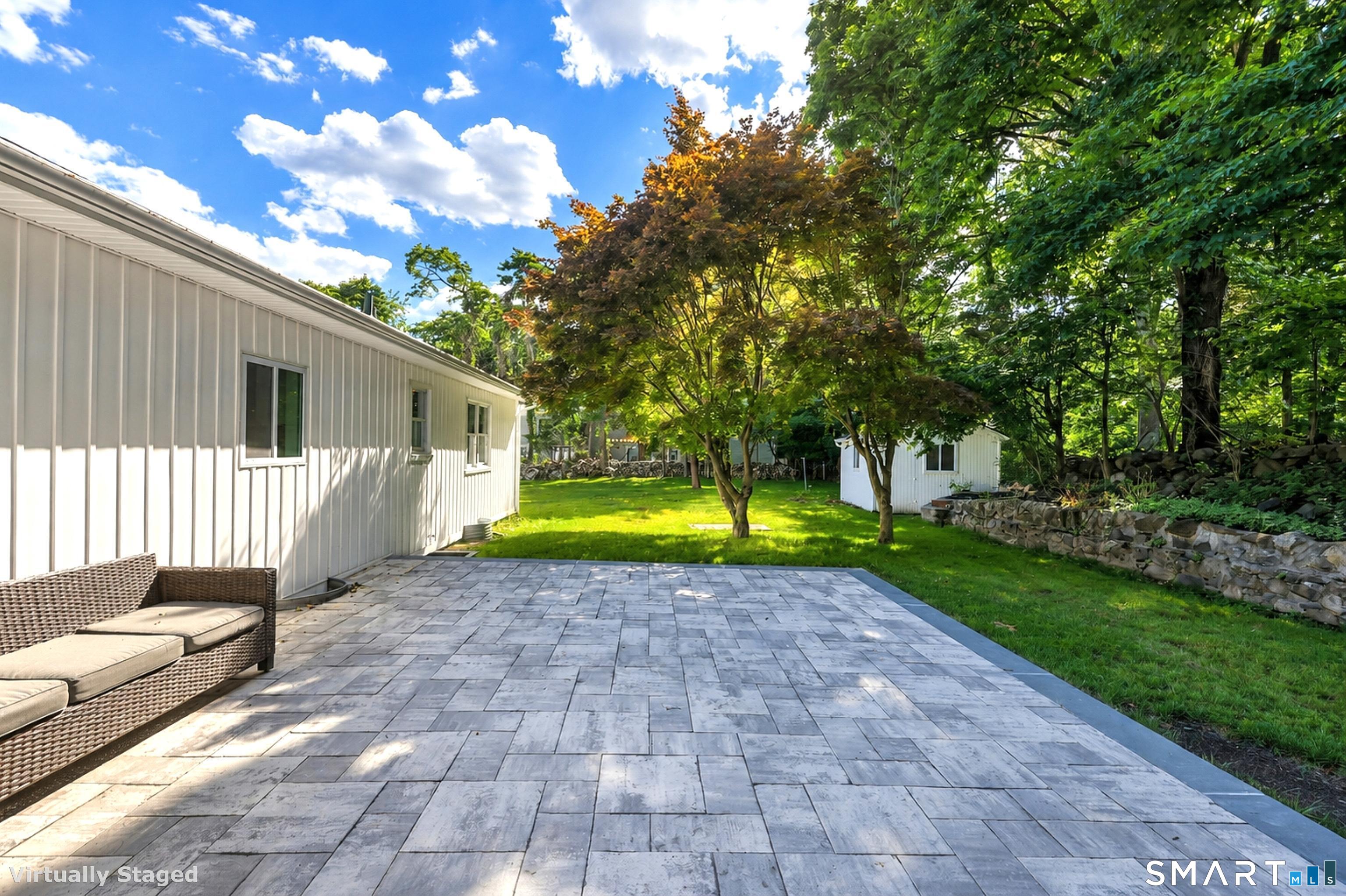 429 Flax Hill Road Norwalk, CT 06854 - Photo 6 of 39