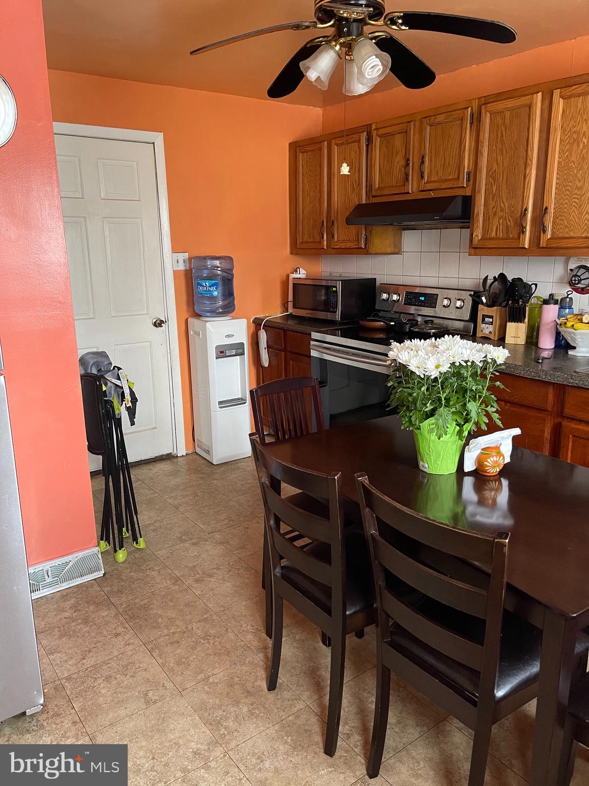 543 Rosedale Road Kennett Square, PA 19348 - Photo 2 of 25 Kitchen/Dinning Room