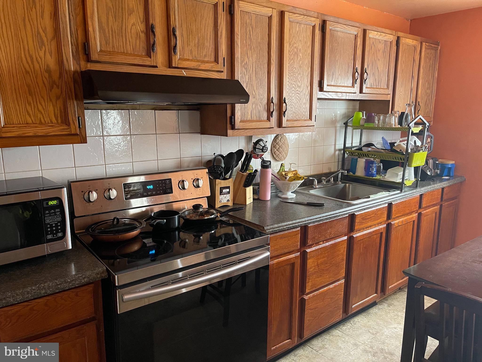 543 Rosedale Road Kennett Square, PA 19348 - Photo 3 of 25 Kitchen/Dinning Room