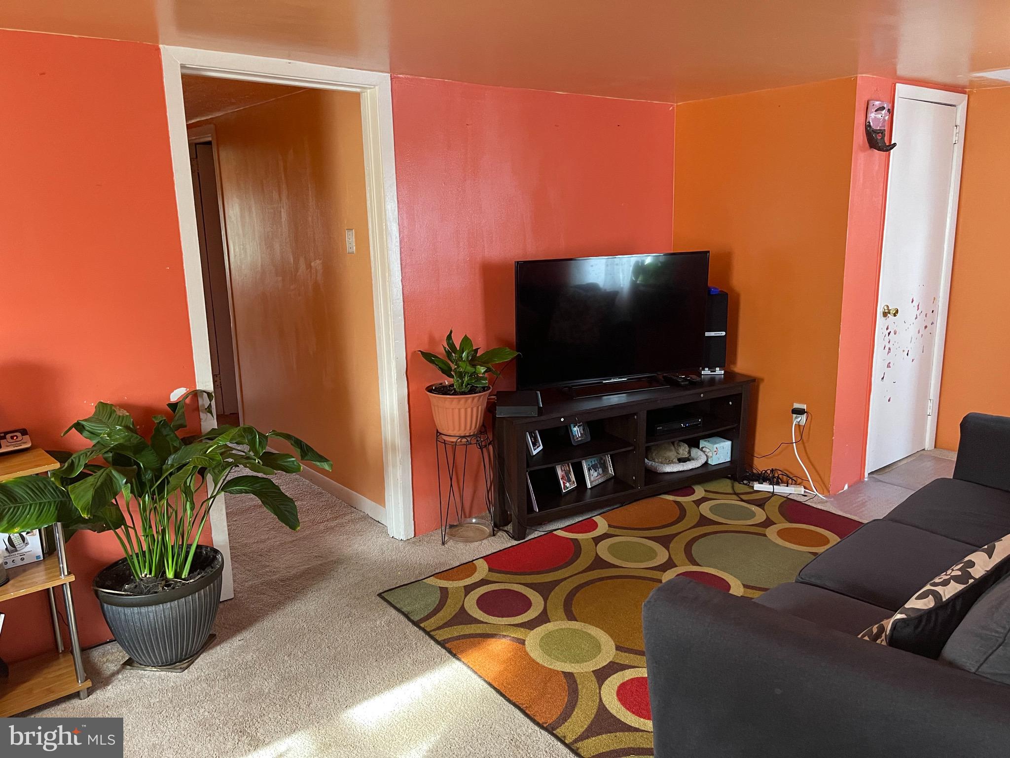 543 Rosedale Road Kennett Square, PA 19348 - Photo 5 of 25 Living Room