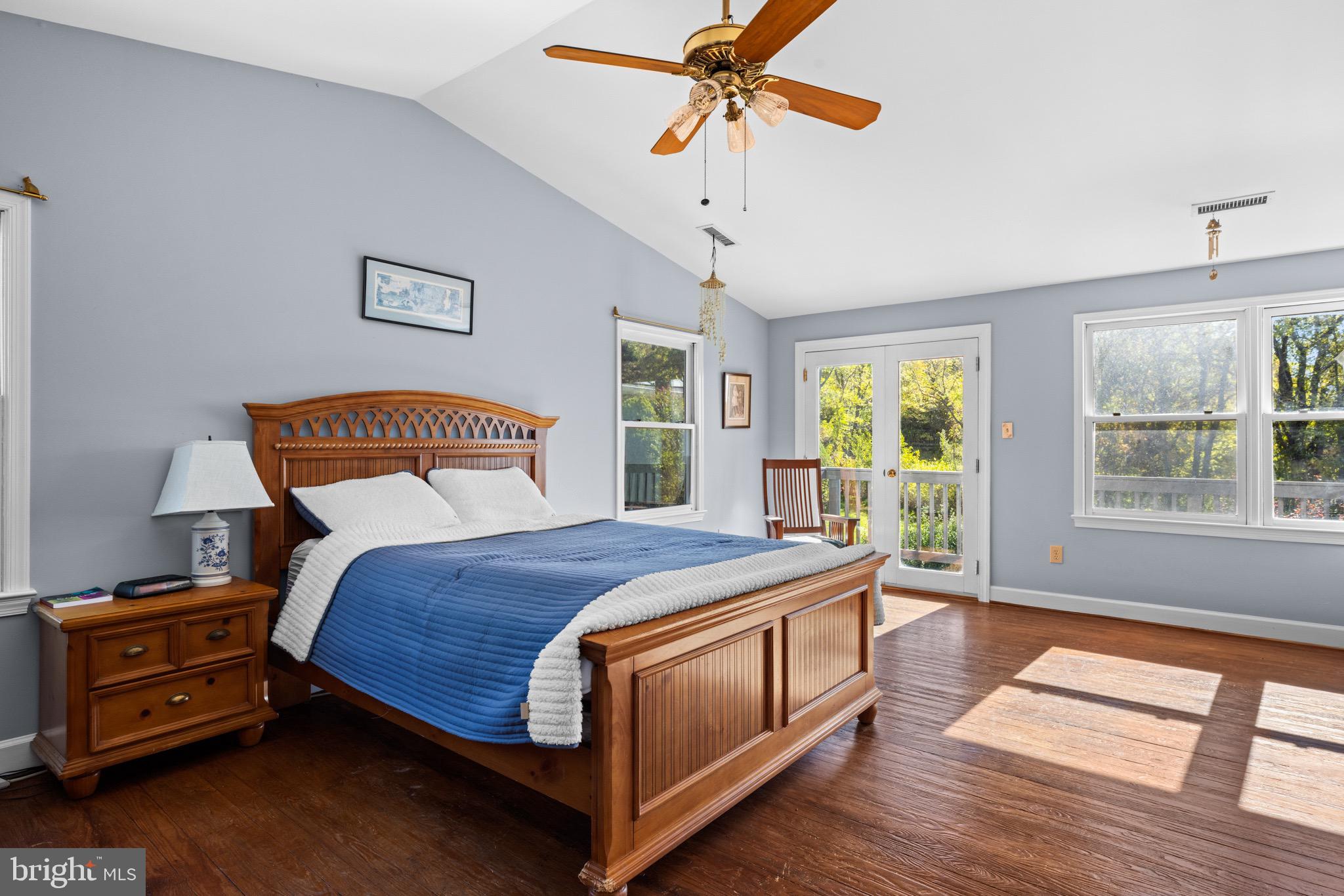 3829 Leeds Manor Road Markham, VA 22643 - Photo 18 of 28 South-facing Deck