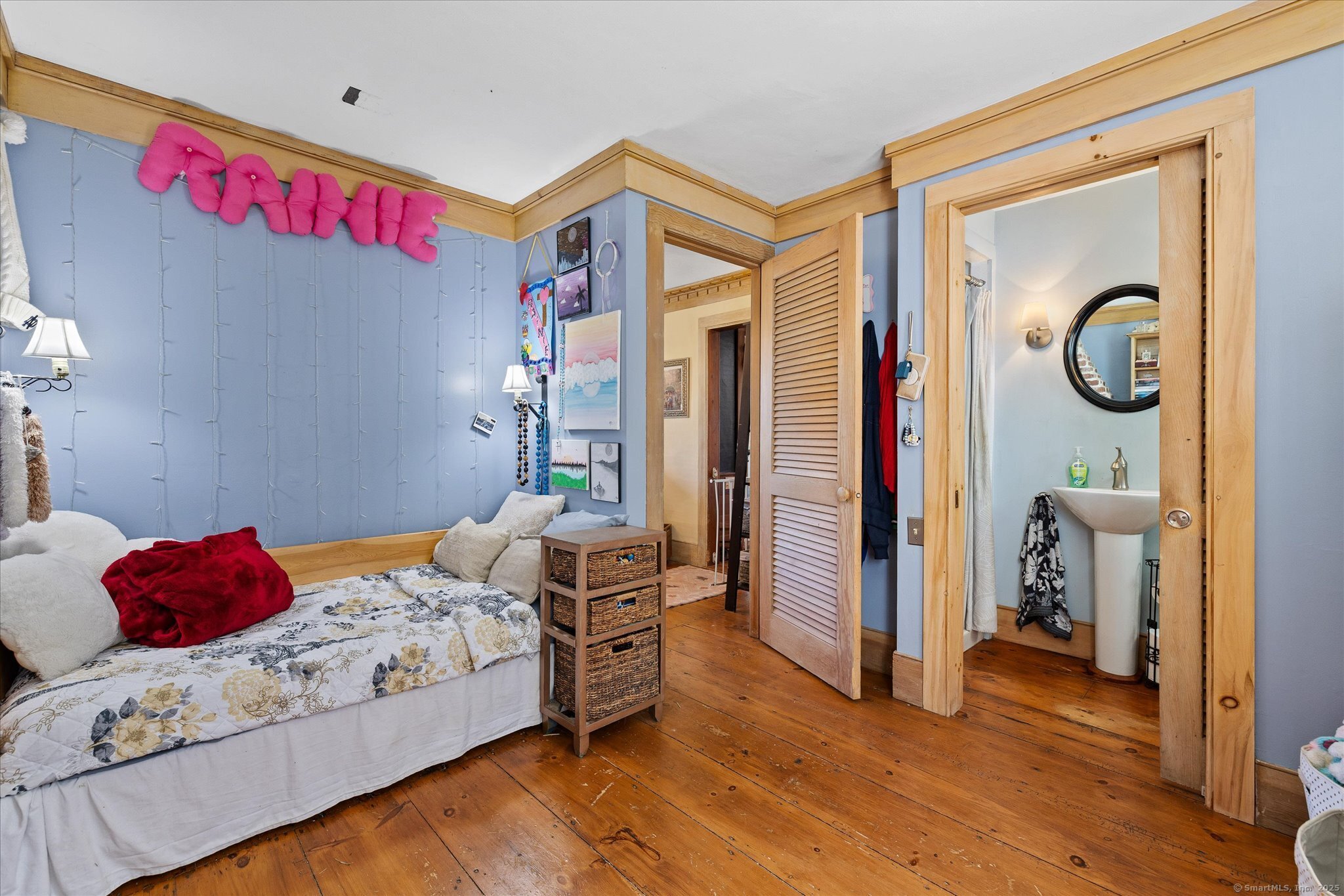 101 Child Hill Road Woodstock, CT 06281 - Photo 18 of 39 1st floor bedroom.