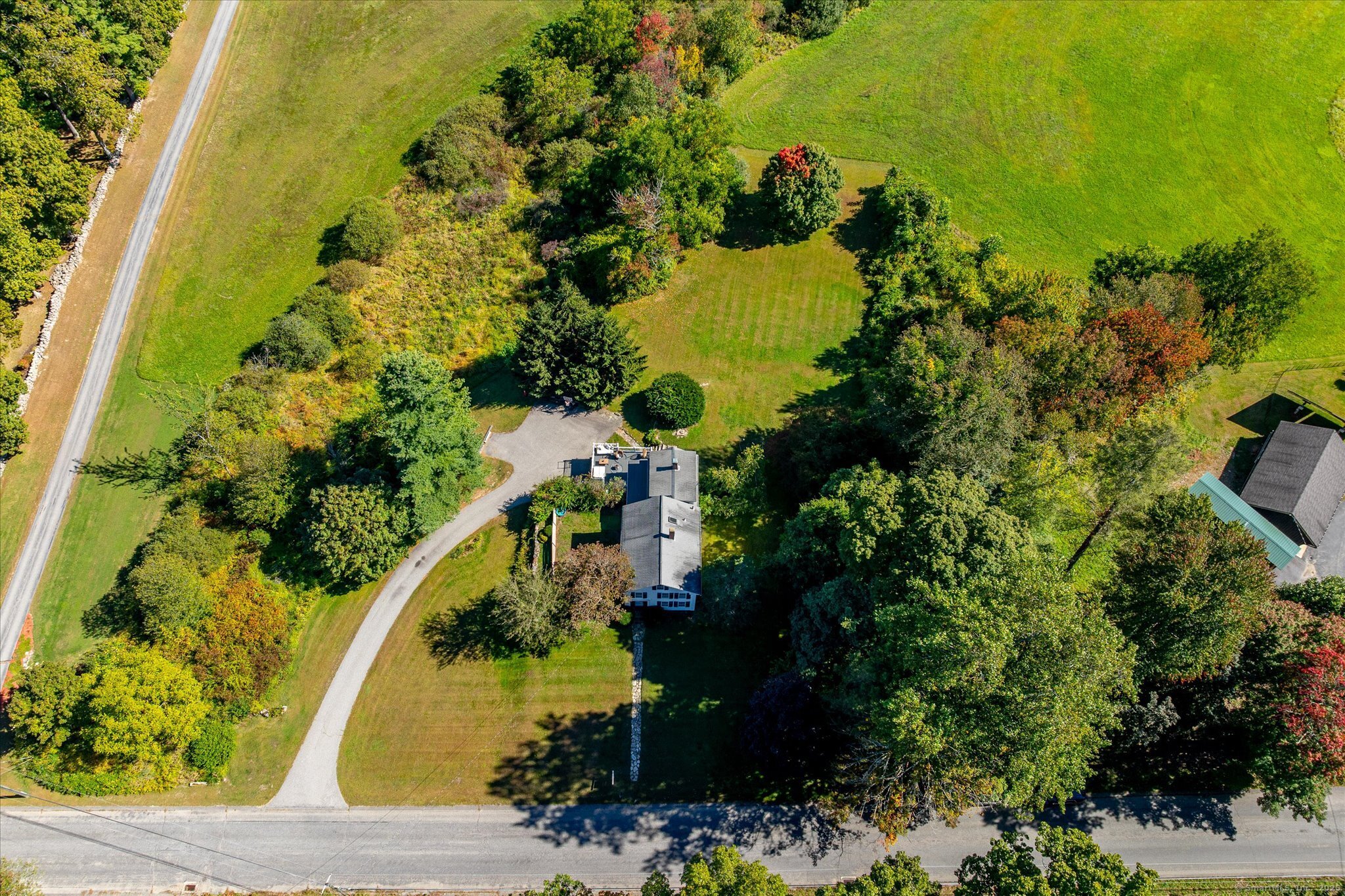 101 Child Hill Road Woodstock, CT 06281 - Photo 2 of 39