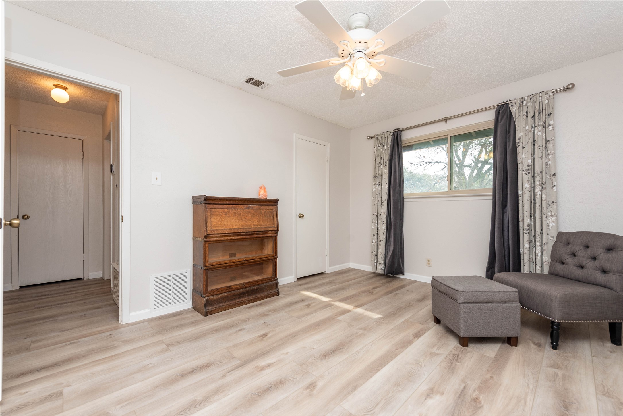 11719 Running Fox Trail Austin, TX 78759 - Photo 15 of 23 Bedroom 2