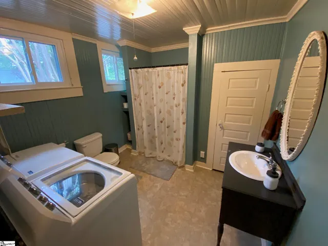 $289,900 | 657 South Harper Street, Laurens, SC 29360