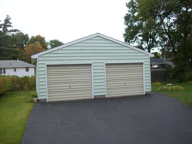 22 Rondack Road Colonie, NY 12205 - Photo 4 of 4 Photo 4