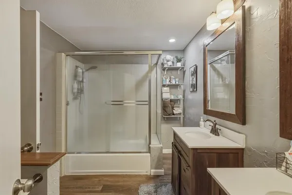 $158,900 | 1900 Cloisters Drive, Unit 322, Arlington, TX 76011