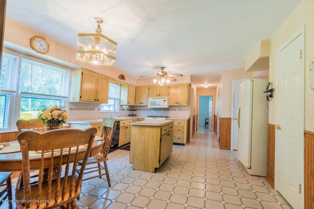 22 Spicy Pond Road Howell, NJ 07731 - Photo 11 of 29 Kitchen View