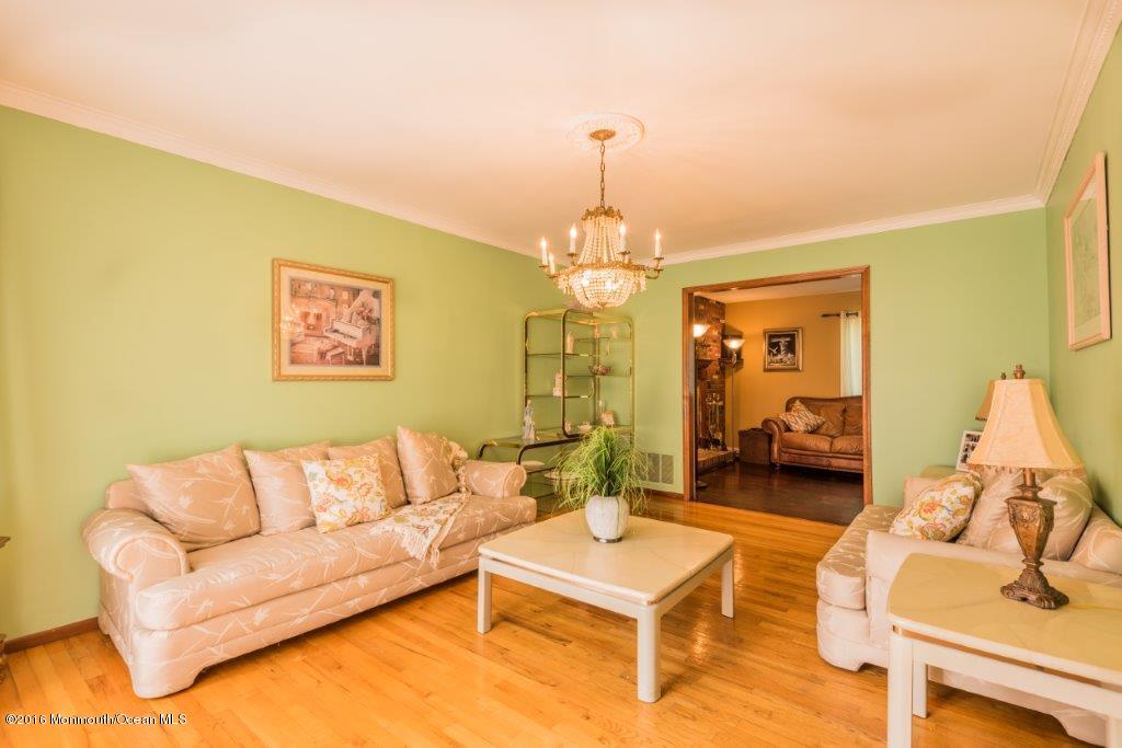 22 Spicy Pond Road Howell, NJ 07731 - Photo 6 of 29 Living Room