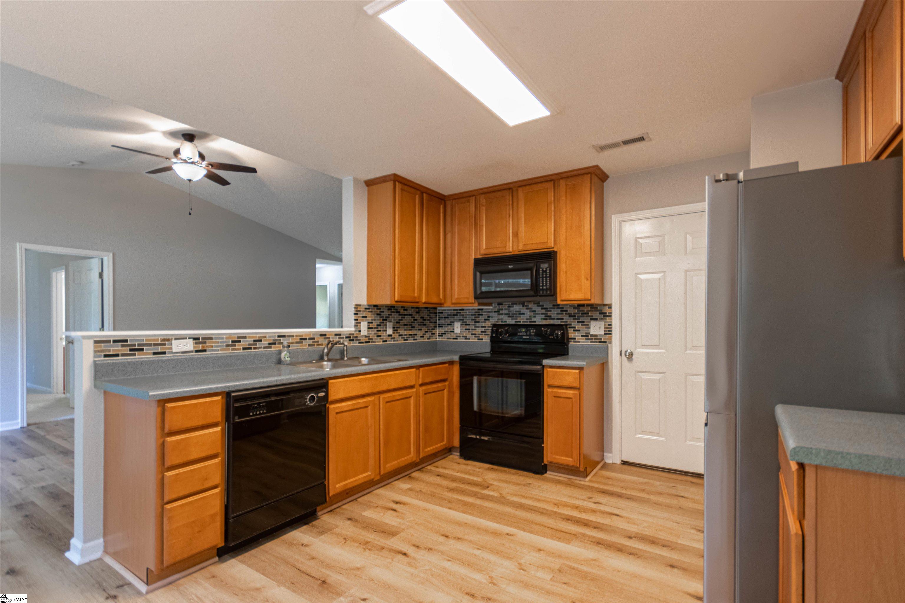 307 Appleton Lane Mauldin, SC 29662 - Photo 9 of 28 Gallery Image 9