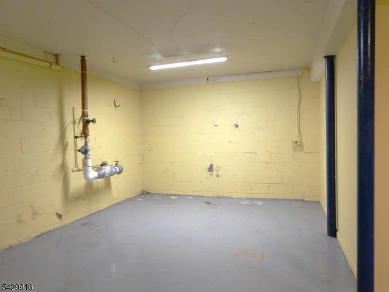 322 Richard Mine Road, Unit R1 Wharton, NJ 07885 - Photo 16 of 18