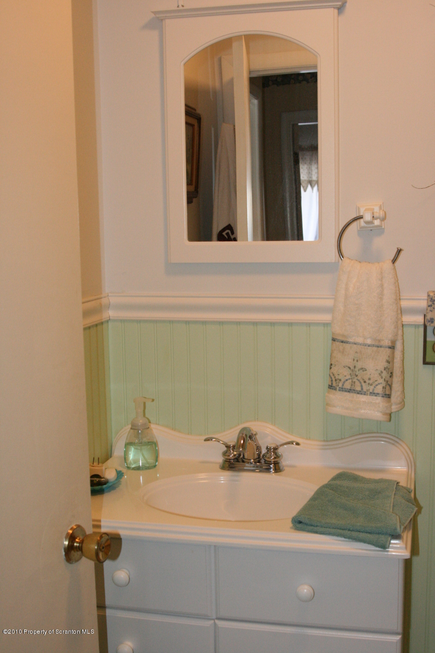 105 T Rt 360 Moscow, PA 18444 - Photo 23 of 40 Gallery Image 23