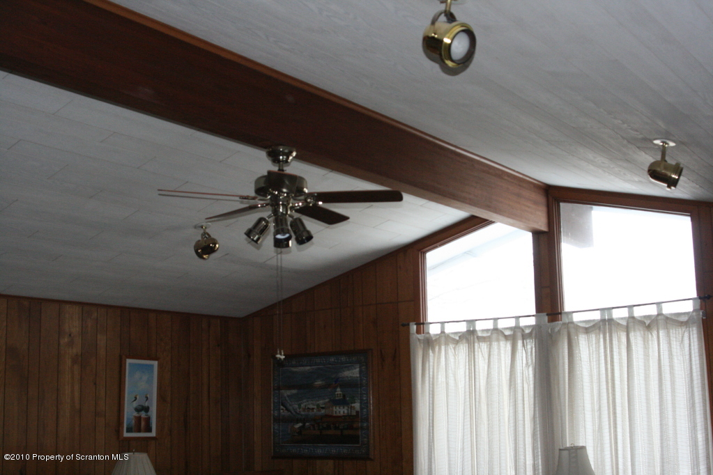 105 T Rt 360 Moscow, PA 18444 - Photo 9 of 40 Gallery Image 9