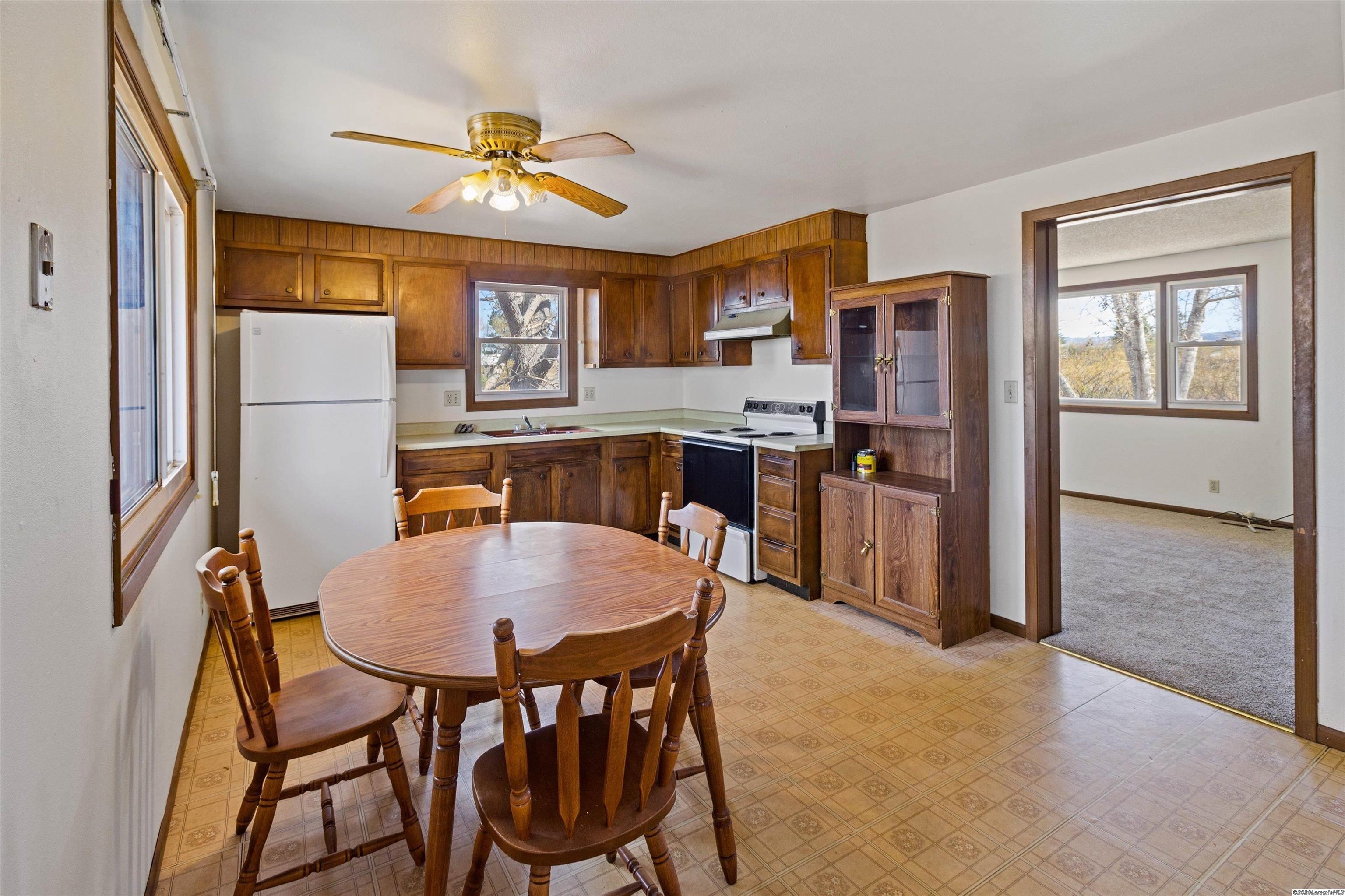 5520 South View Road Laramie, WY 82070 - Photo 7 of 24 Gallery Image 7
