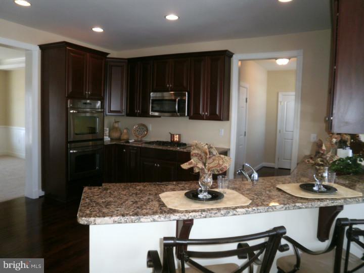 589 # 4 Godshall Road Telford, PA 18969 - Photo 6 of 13 Gallery Image 6