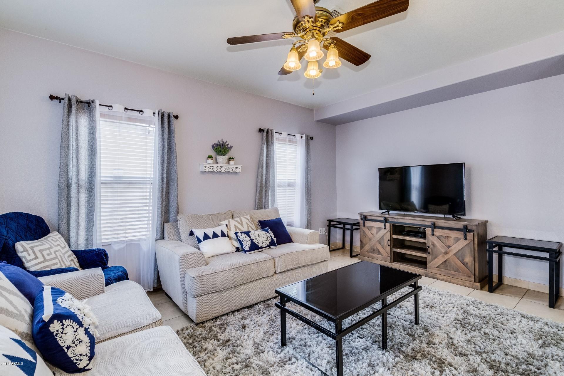 9519 West Monte Vista Road Phoenix, AZ 85037 - Photo 13 of 50 Family Room