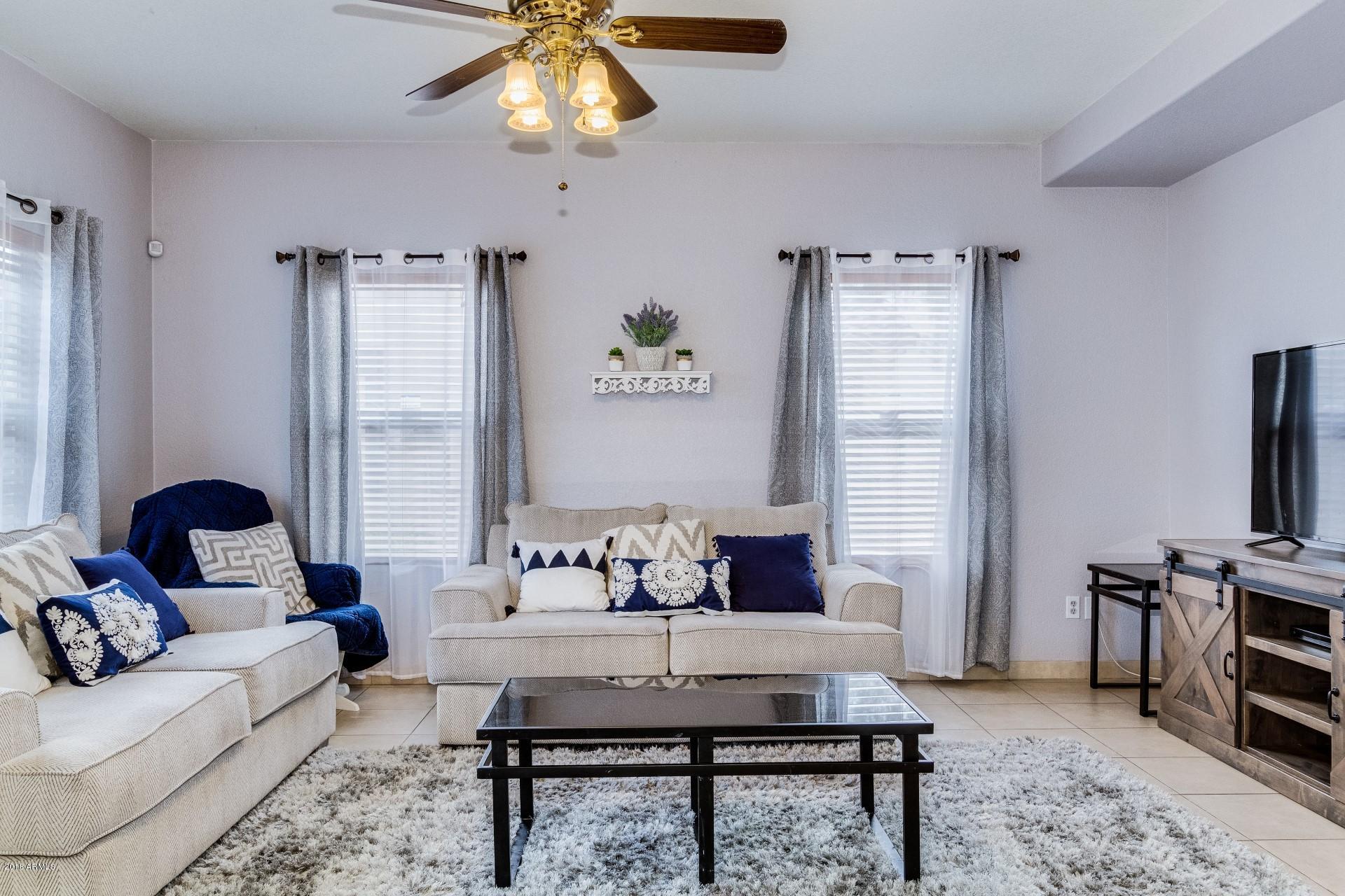 9519 West Monte Vista Road Phoenix, AZ 85037 - Photo 18 of 50 Family Room