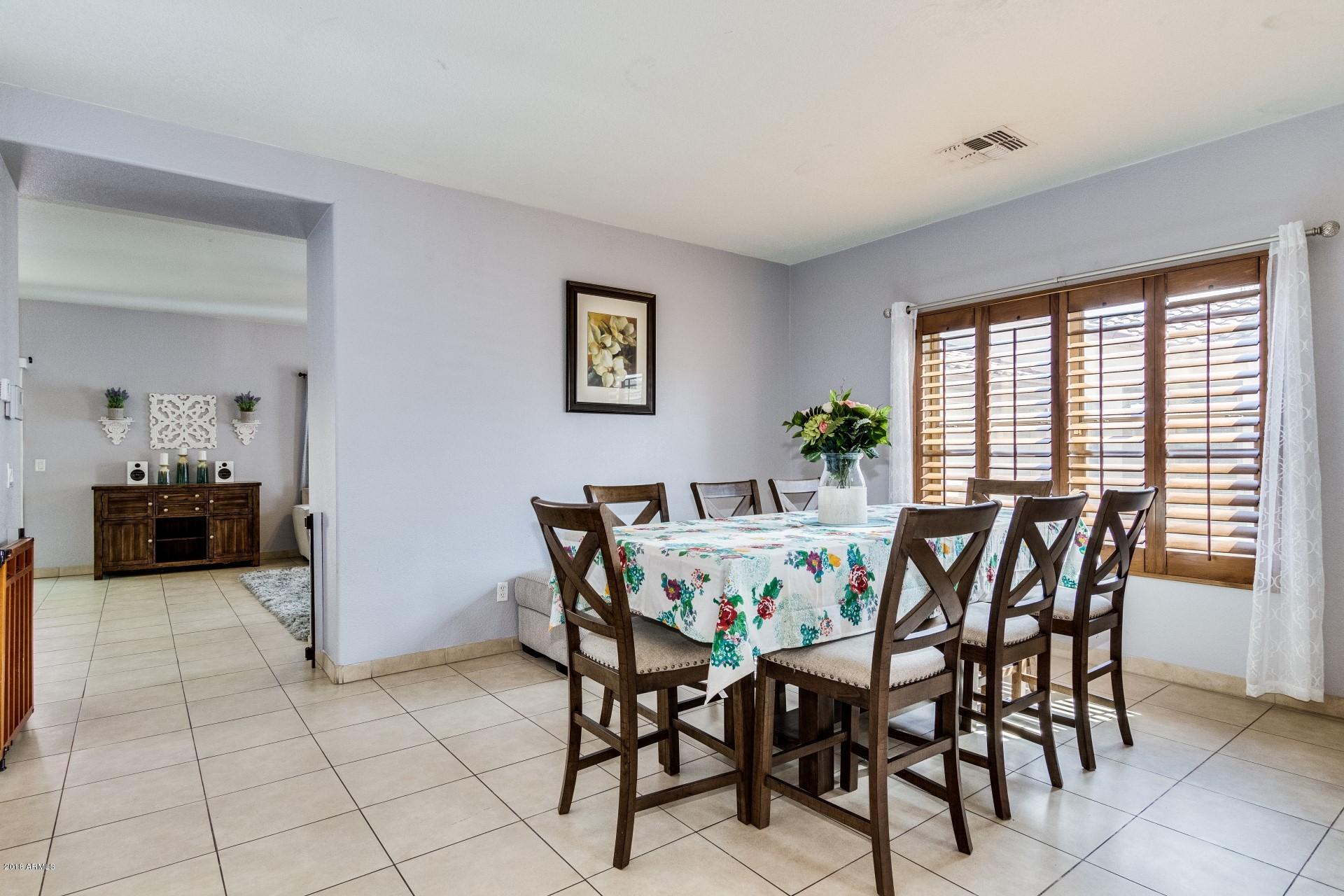 9519 West Monte Vista Road Phoenix, AZ 85037 - Photo 8 of 50 Living Room or Formal Dining