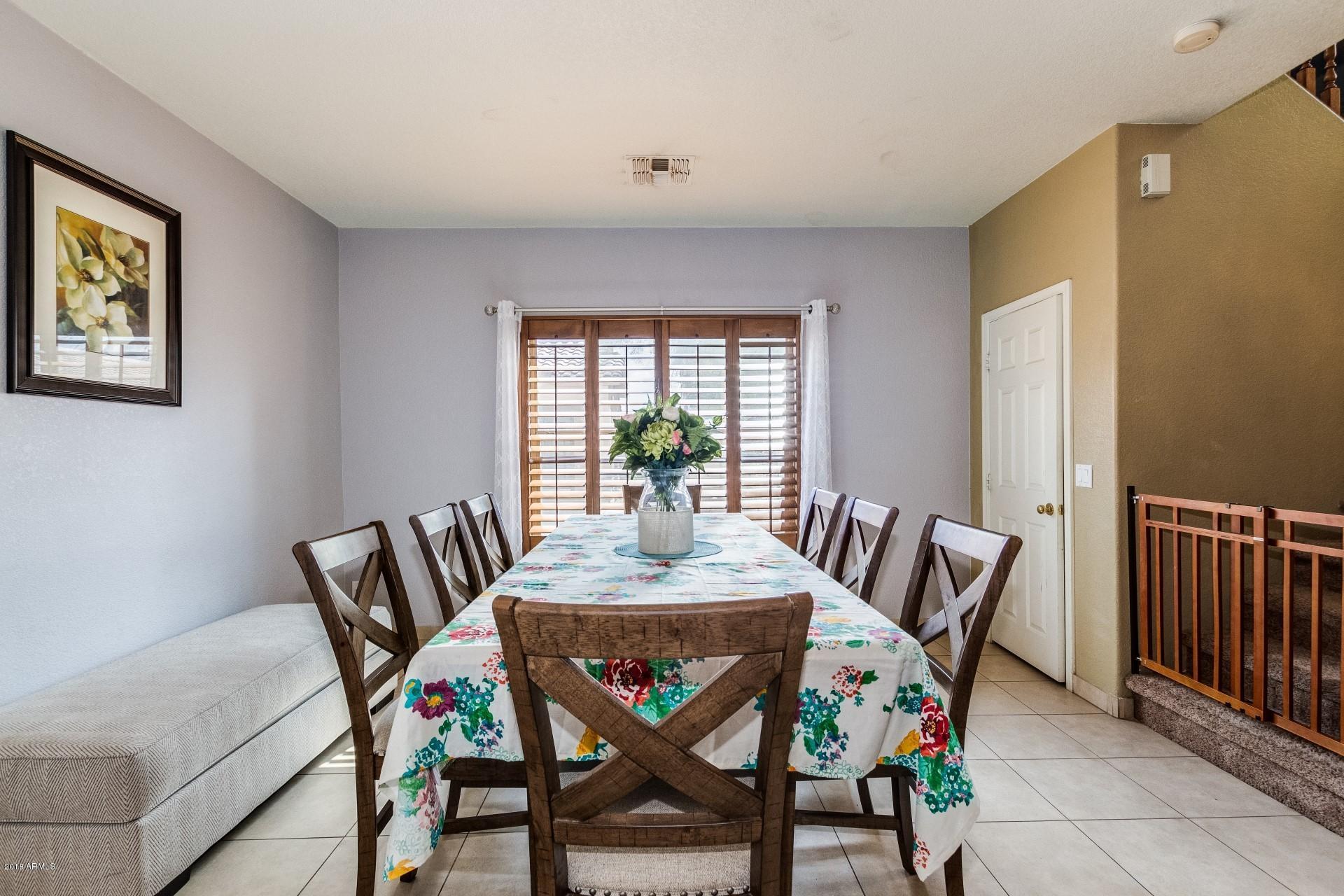 9519 West Monte Vista Road Phoenix, AZ 85037 - Photo 10 of 50 Living Room or Formal Dining