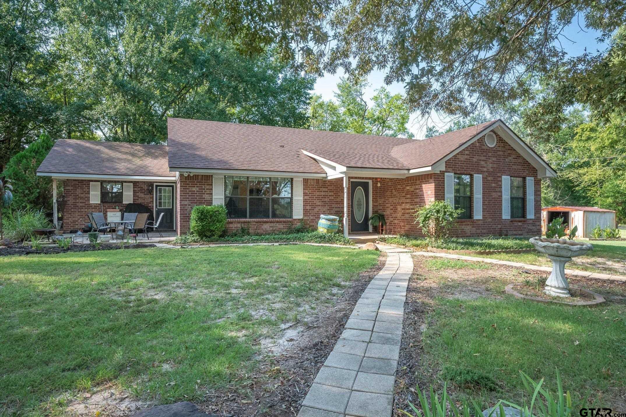1200 Vz County Road Canton, TX 75103 - Photo 13 of 27 a front view of a house with a yard and green space