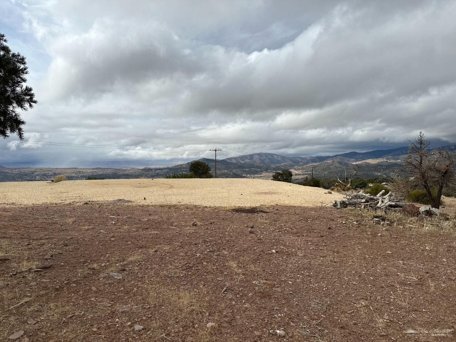 9550 Tanganda Road Tehachapi, CA 93561 - Photo 11 of 19 Gallery Image 11