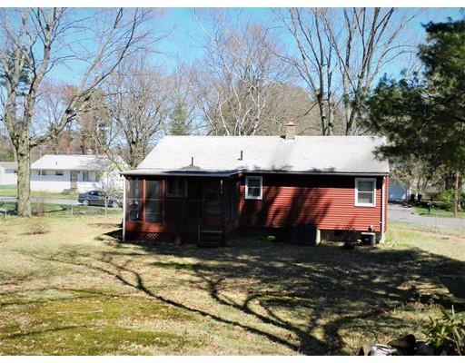 115 Rochford Circle Springfield, MA 01128 - Photo 22 of 24