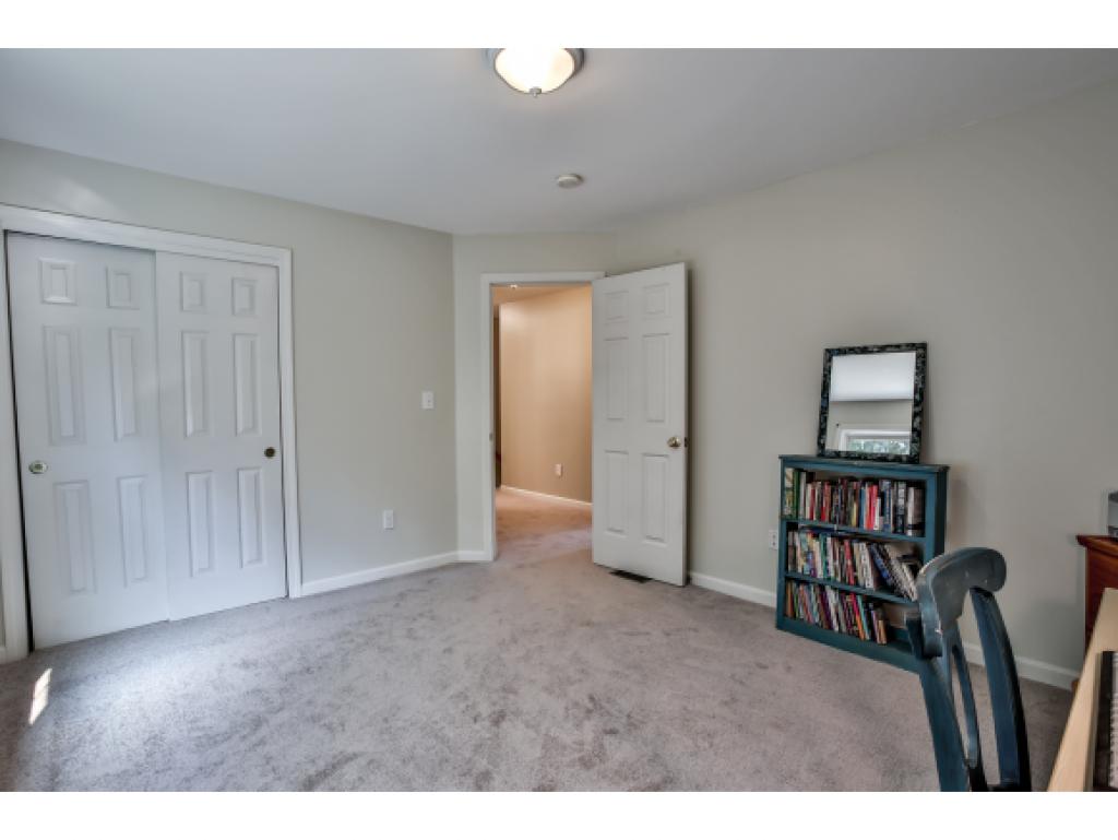 7 Edgewood Amherst, NH 03031 - Photo 29 of 36