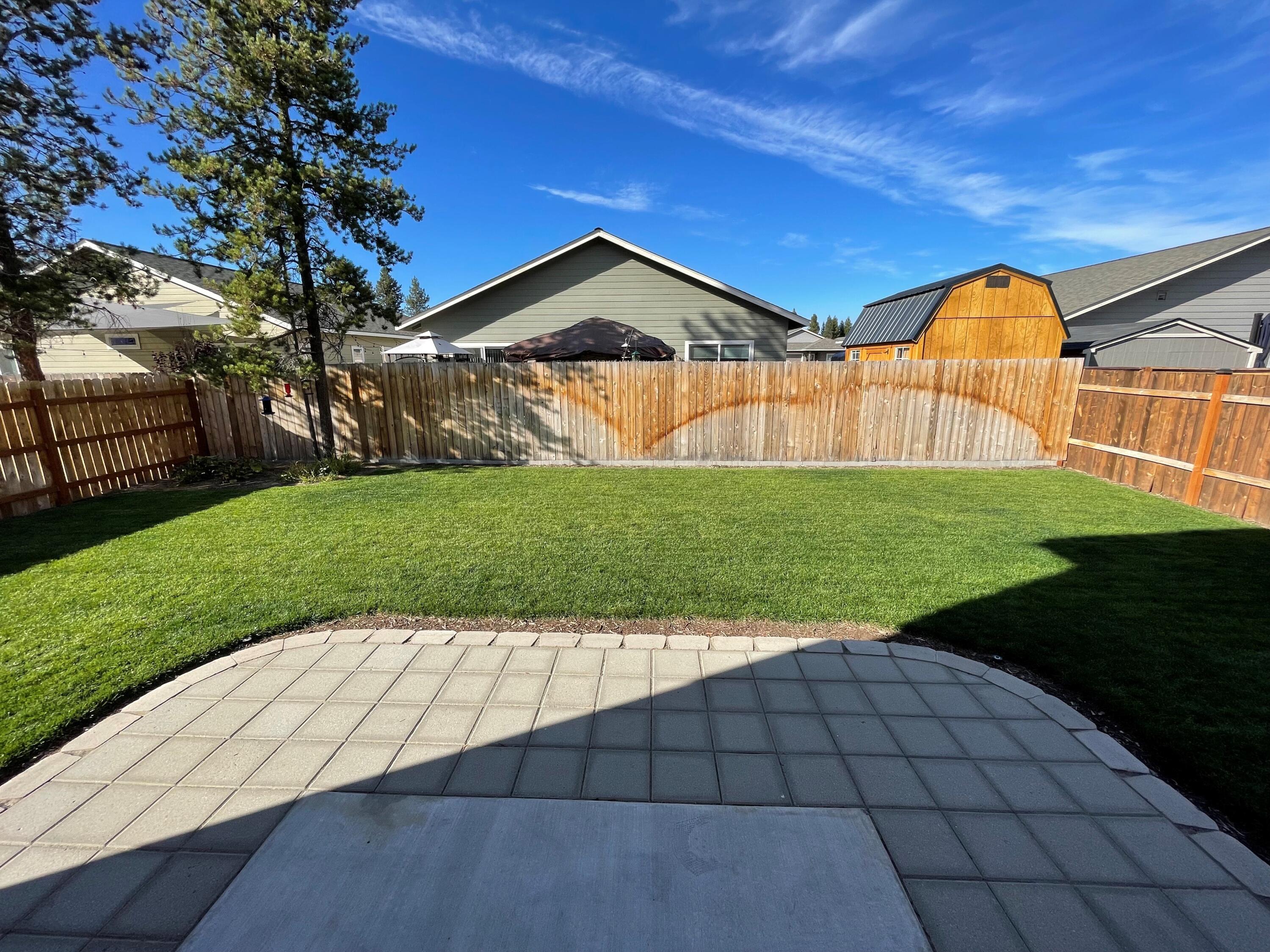 16480 Bassett Road La Pine, OR 97739 - Photo 3 of 38 10