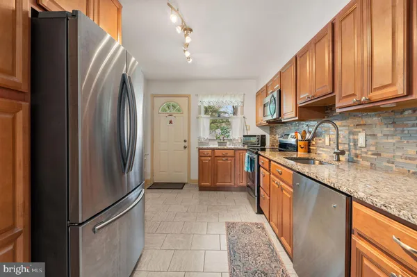 $369,900 | 1027 Rozel Avenue, Southampton, PA 18966