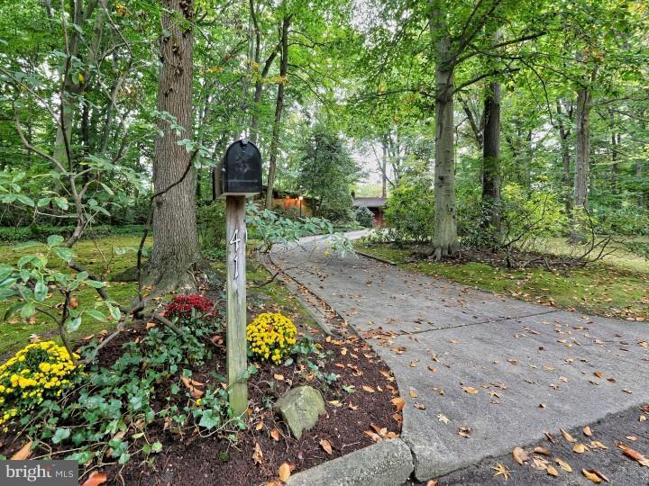 41 Robin Road Moorestown, NJ 08057 - Photo 23 of 23 a house view with a yard