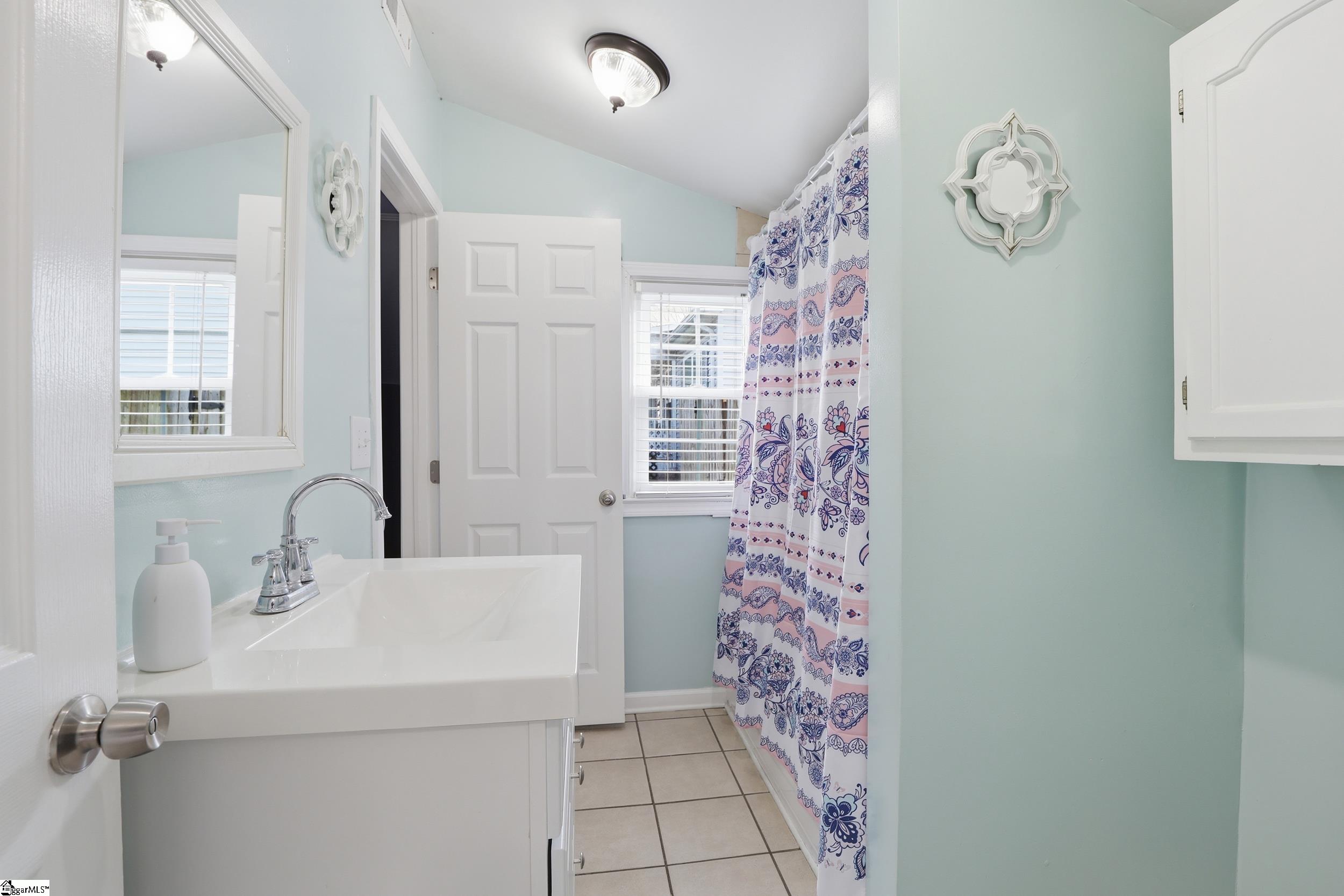 211 Buncombe Street Greer, SC 29650 - Photo 16 of 26