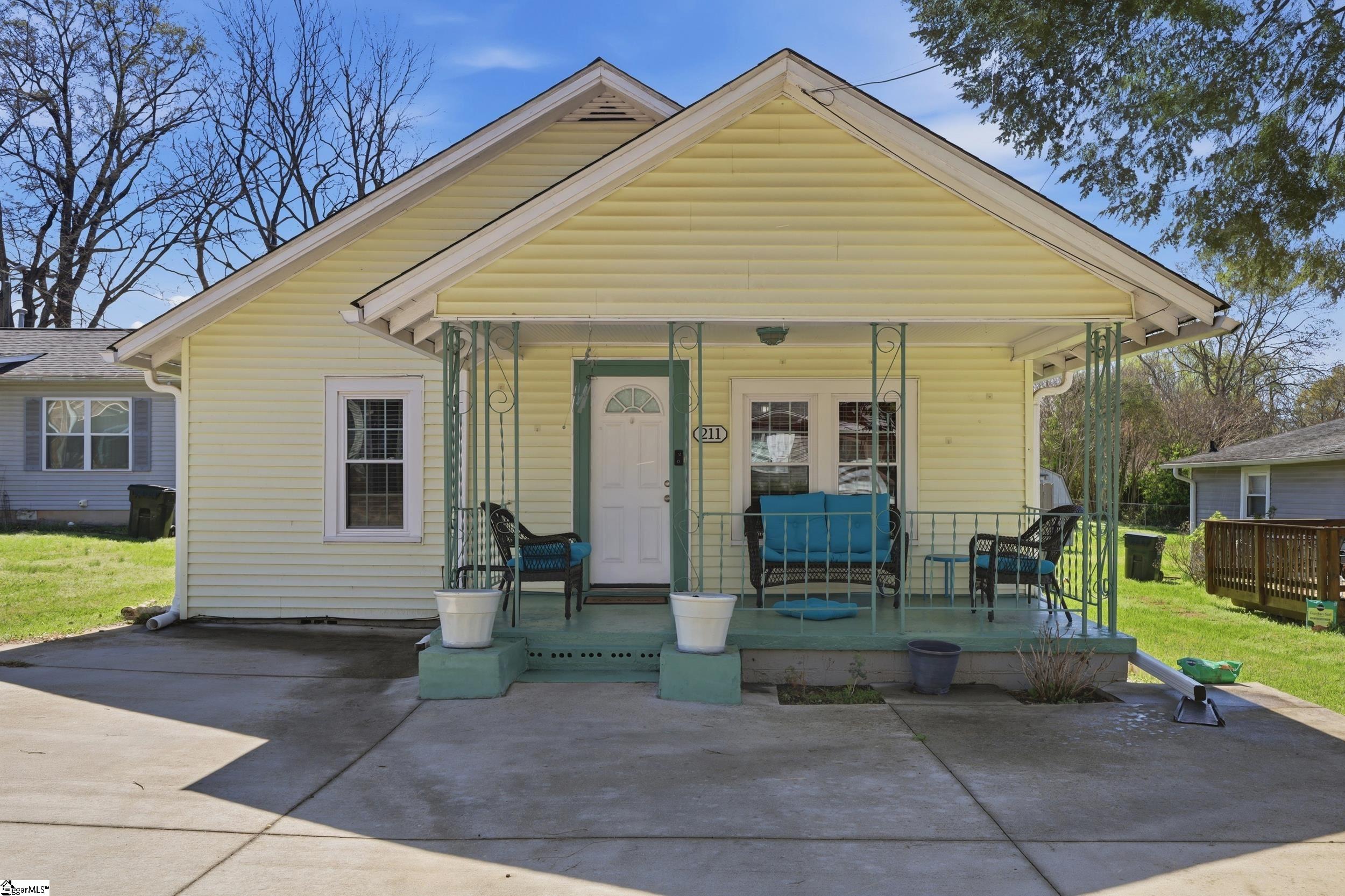 211 Buncombe Street Greer, SC 29650 - Photo 2 of 26