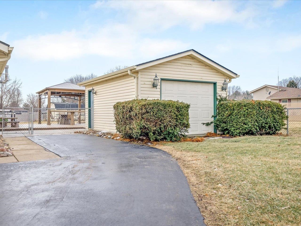 11818 Balsa Lane Roscoe, IL 61073 - Photo 7 of 44