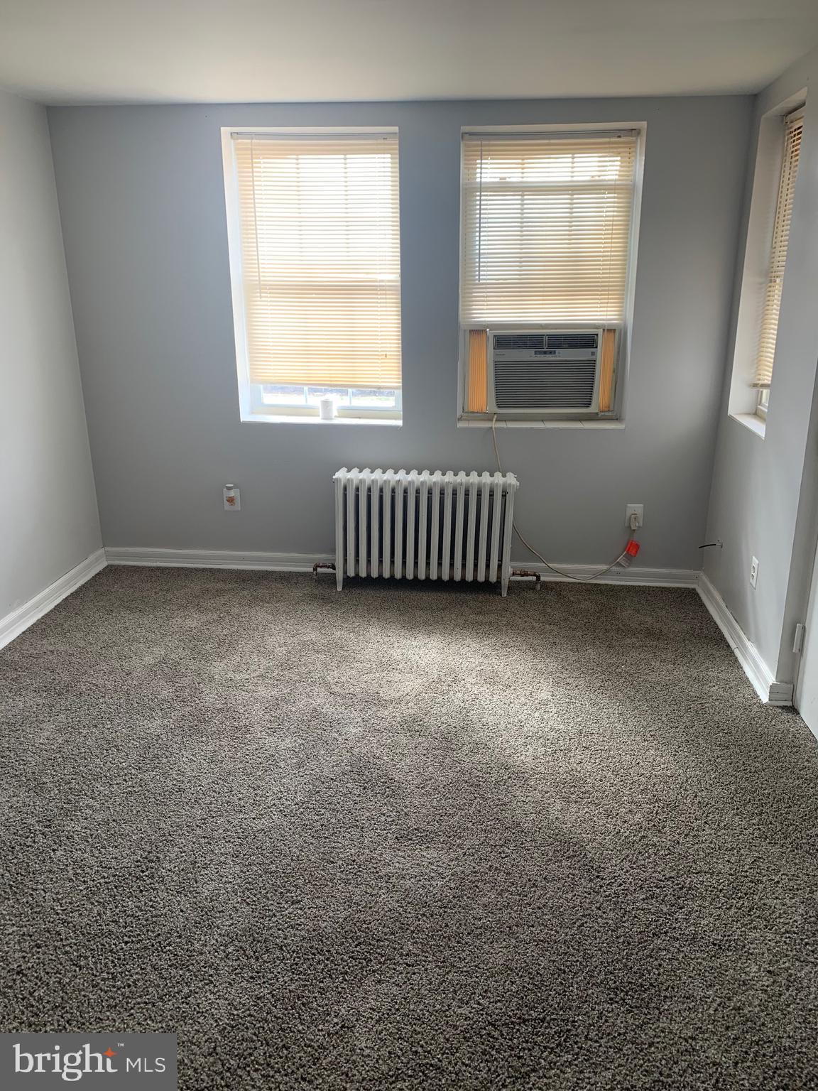 5615 Upland Way, Unit 2 Philadelphia, PA 19131 - Photo 2 of 10 Living room