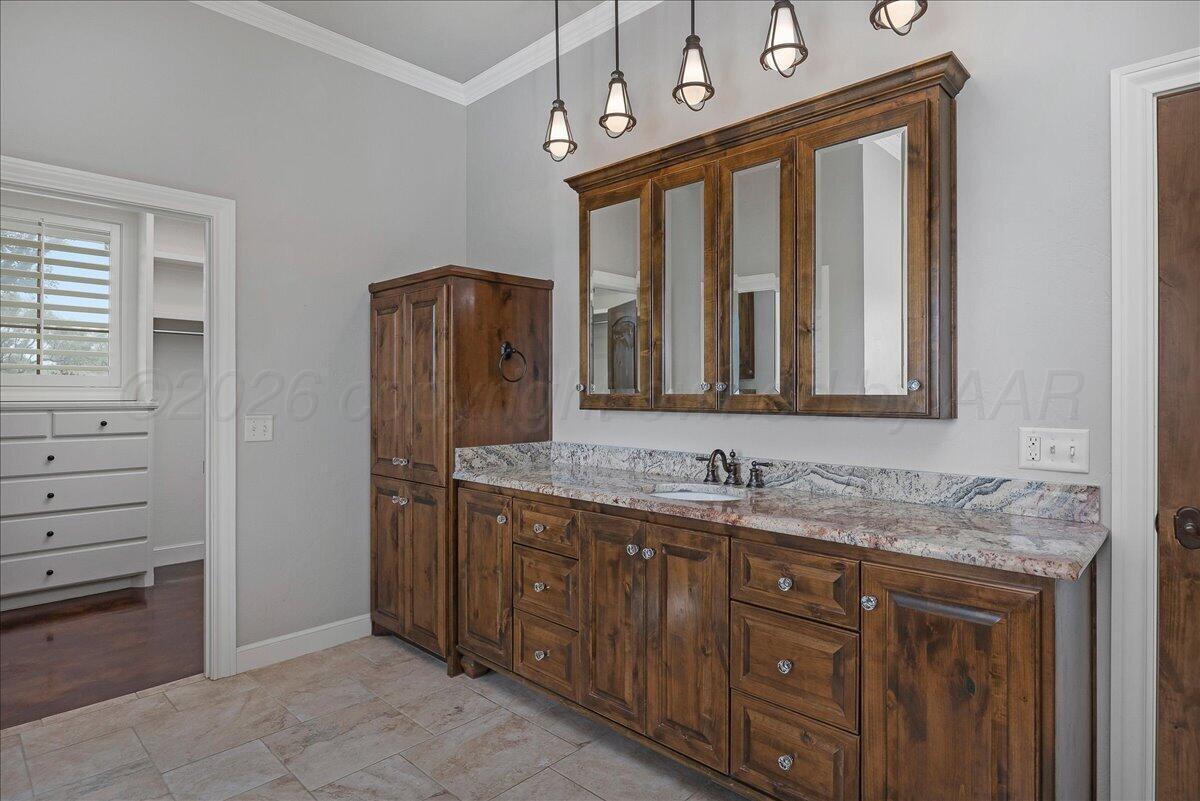 103 Ranch Parkway Canyon, TX 79015 - Photo 76 of 104 25-2nd Primary Bathroom