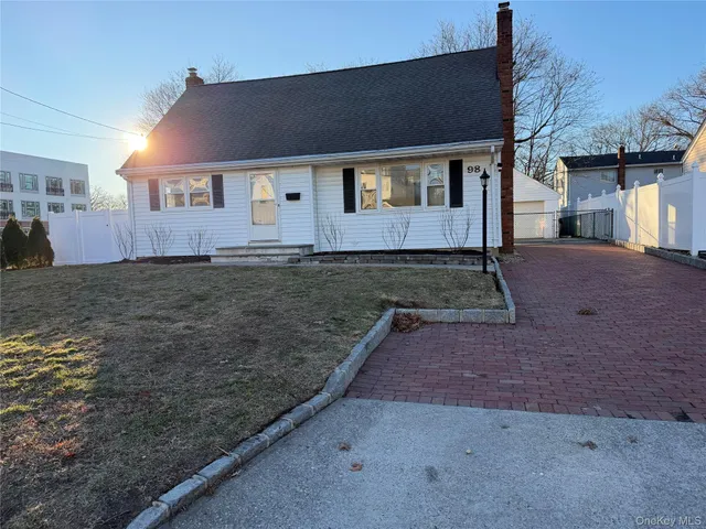 $4,300 | Undisclosed Address, Ronkonkoma, NY 11779