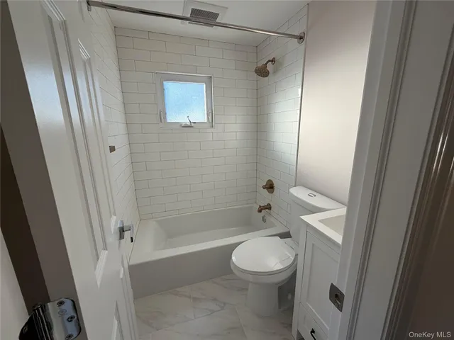 $4,300 | Undisclosed Address, Ronkonkoma, NY 11779