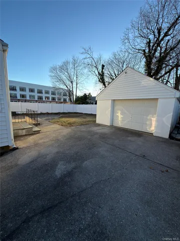 $4,300 | Undisclosed Address, Ronkonkoma, NY 11779