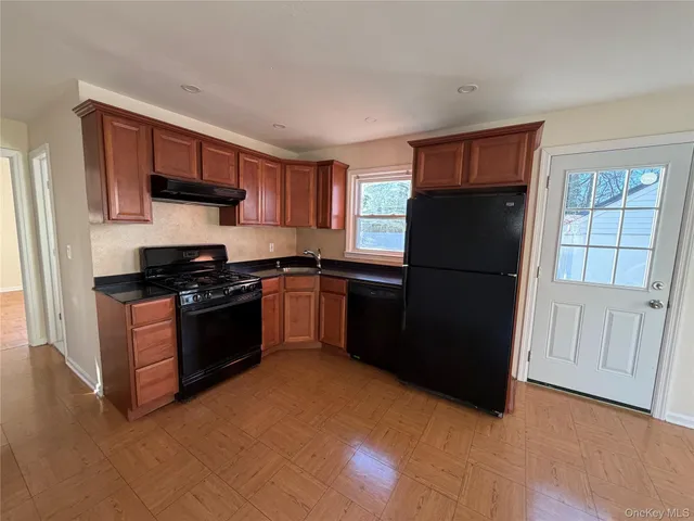 $4,300 | Undisclosed Address, Ronkonkoma, NY 11779