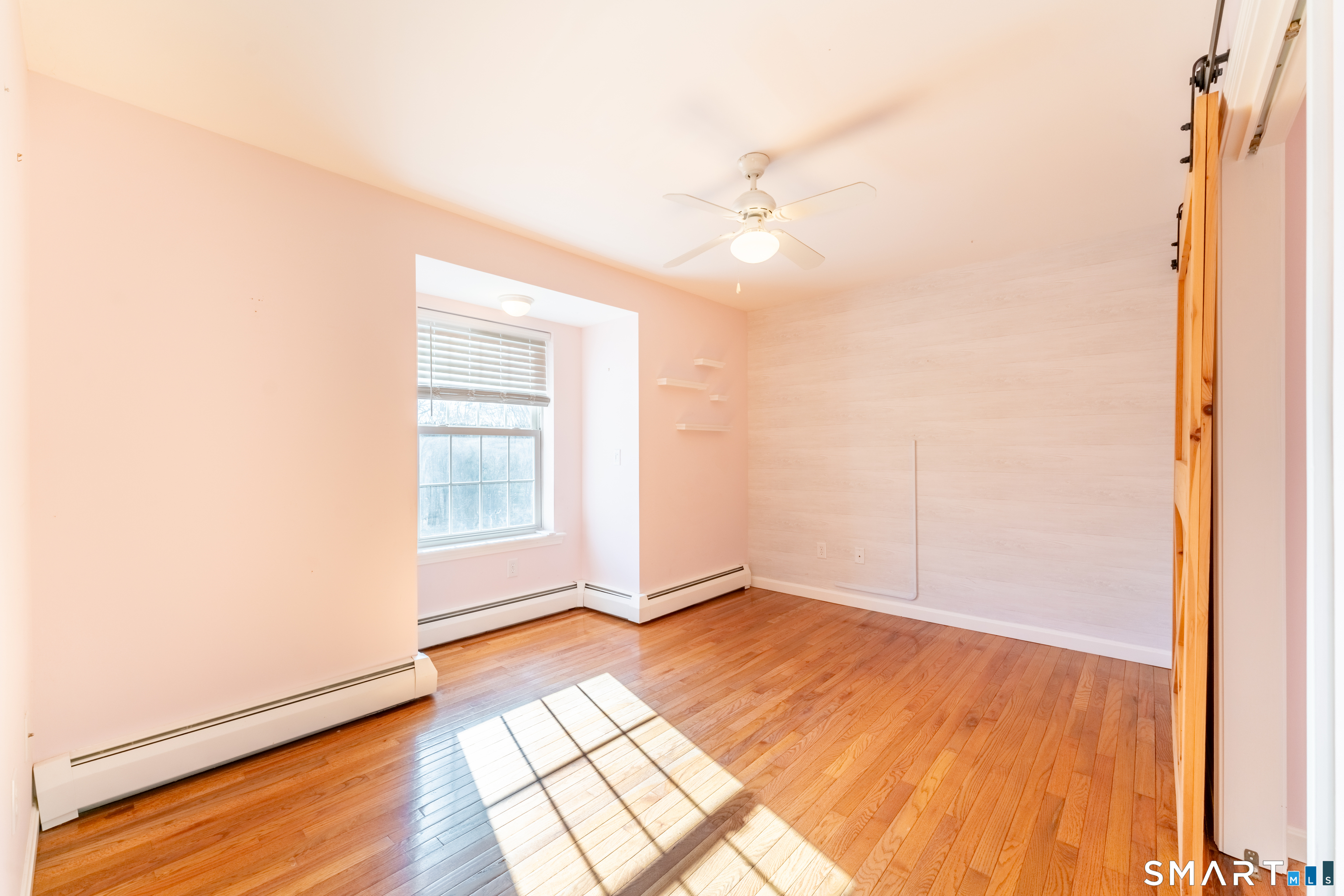 140 North Frontage Road Killingly, CT 06239 - Photo 19 of 40 Bedroom 1