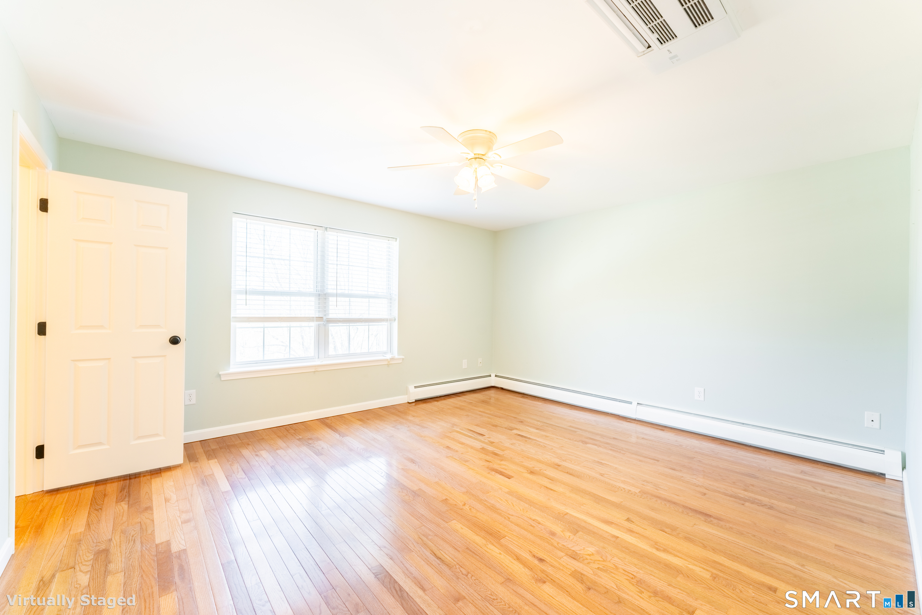 140 North Frontage Road Killingly, CT 06239 - Photo 26 of 40 Primary suite