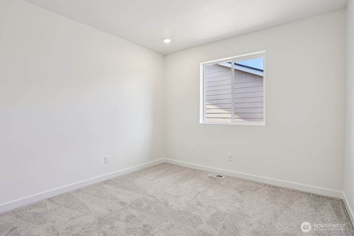 6168 Telford Way Southwest, Unit 411 Port Orchard, WA 98367 - Photo 33 of 36